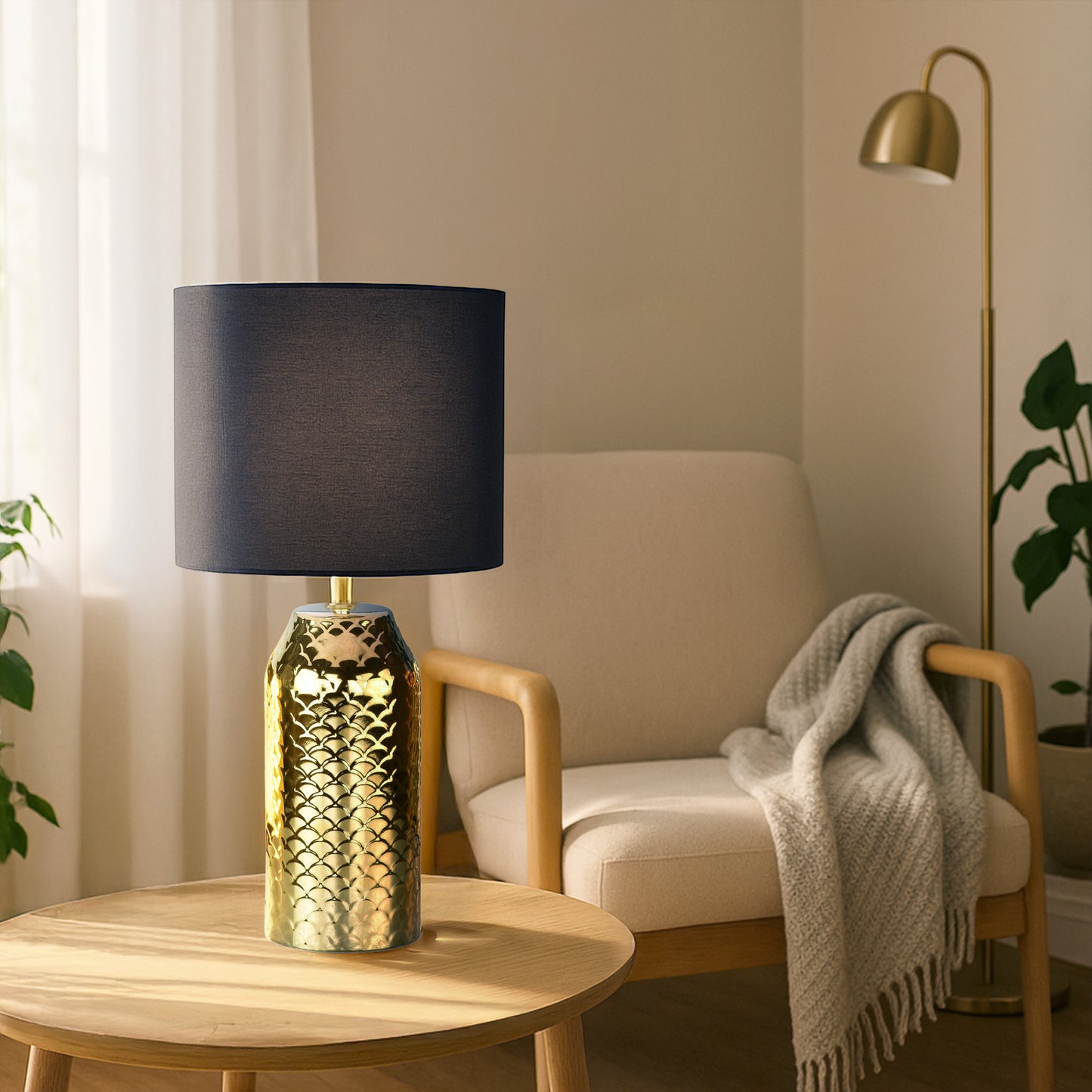 Urban Style Helen Table Lamp Gold